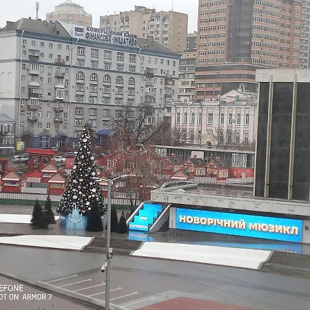 Двухкомнатная Квартира С Видом На Дворец Украина Kyiv Exterior photo